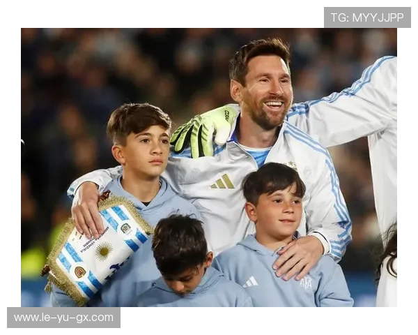 阿根廷巨星梅西再掀足坛焦点风波