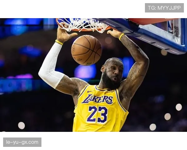 湖人强势挺进西部季后赛,力争卫冕冠军荣耀 湖人强势挺进西部季后赛,力争卫冕冠军荣耀