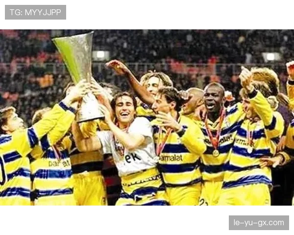 帕尔马边路提速显成效，球队状态回升引瞩目