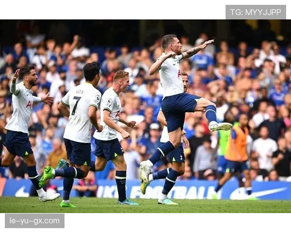 诺丁汉战术调整显成效，球队重焕生机展现强劲竞争力