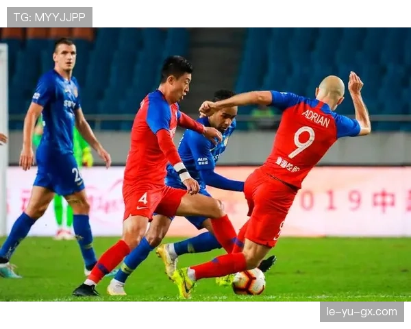 特谢拉破门建功，上海申花状态回暖赢下关键战