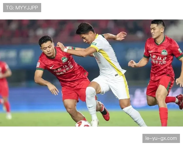 中超强队近期赛程密集，多线作战考验阵容深度与状态稳定性