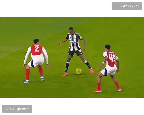 伊萨克技术型中锋的崛起：为何逐渐跻身顶级行列